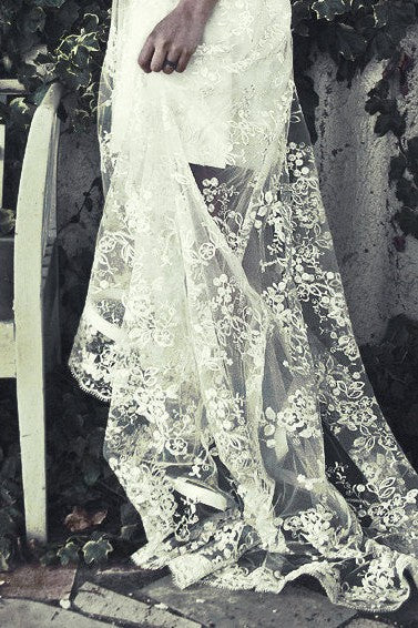 A-line Small Round Collar High-low Length Tulle Lace Applique Wedding Dress - Image 4
