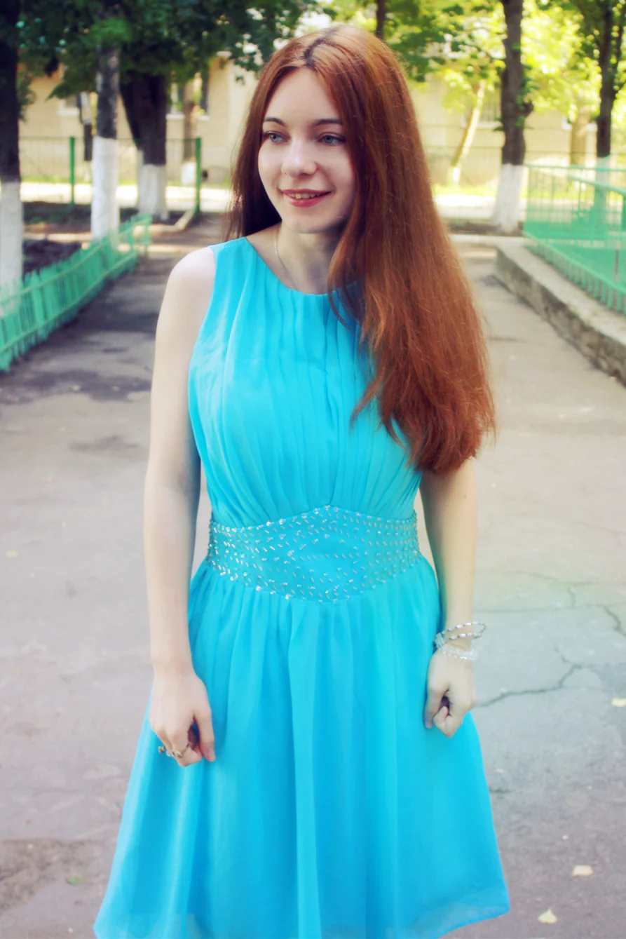 A-line Small Round Collar Knee Length Chiffon Beaded Prom Dress - Image 3