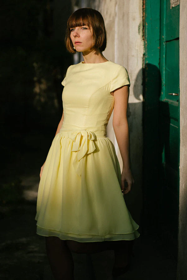 A-line Small Round Collar Knee Length Chiffon Bridesmaid Dress - Image 4