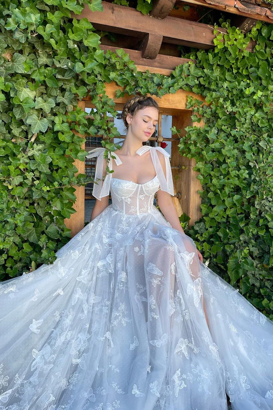 A-line Spaghetti strap Sweetheart Sleeveless High Split Floor-length Lace Puffy Flowers Wedding Dress - Image 3