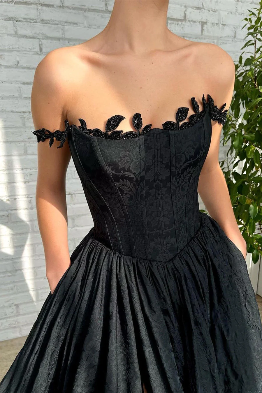 A-line Strapless Applique Off-the-shoulder Floor-length High Split Prom Dress - Image 4