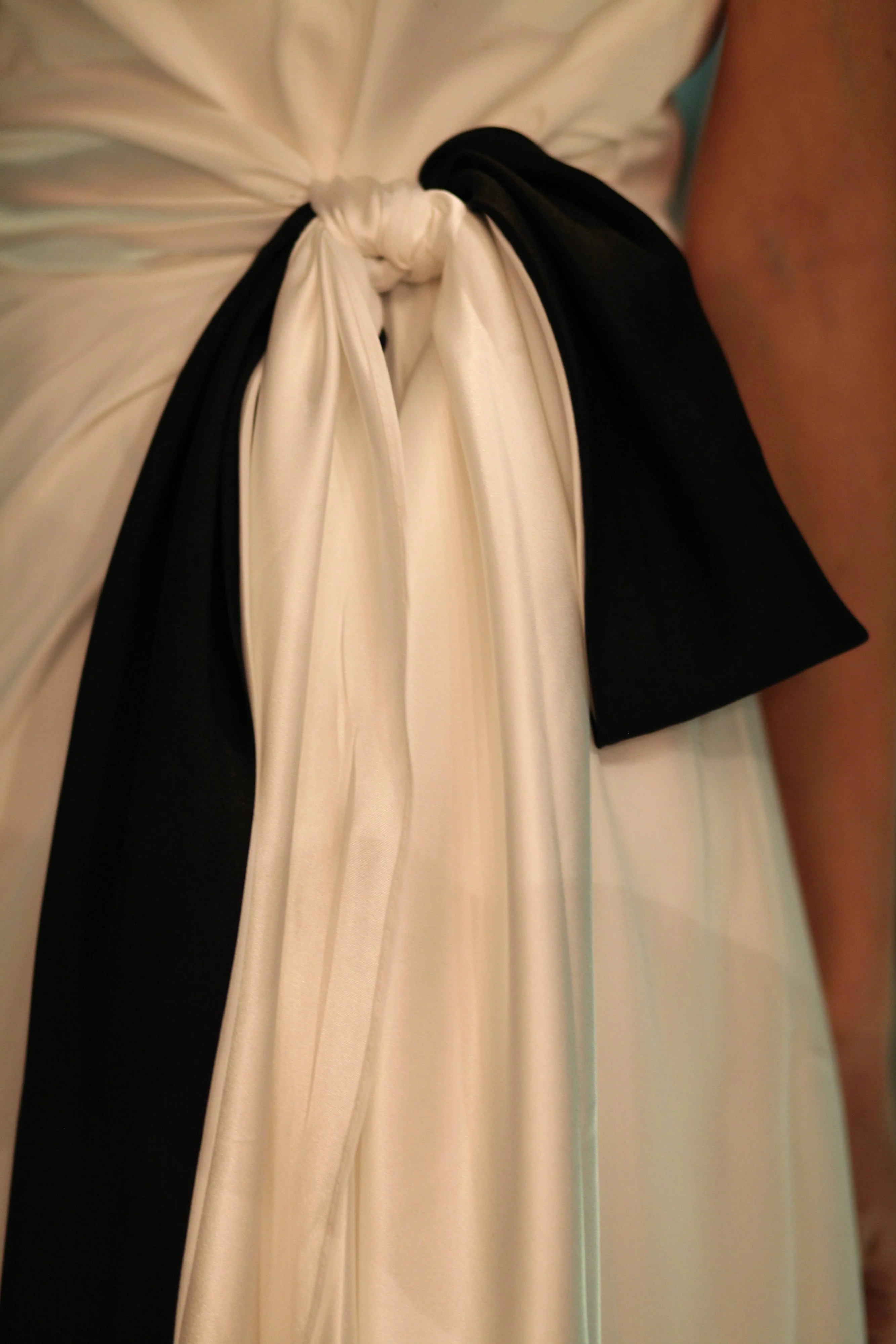 A-line Strapless Front Slit Floor Length Bicolor Chiffon Evening Dress - Image 8