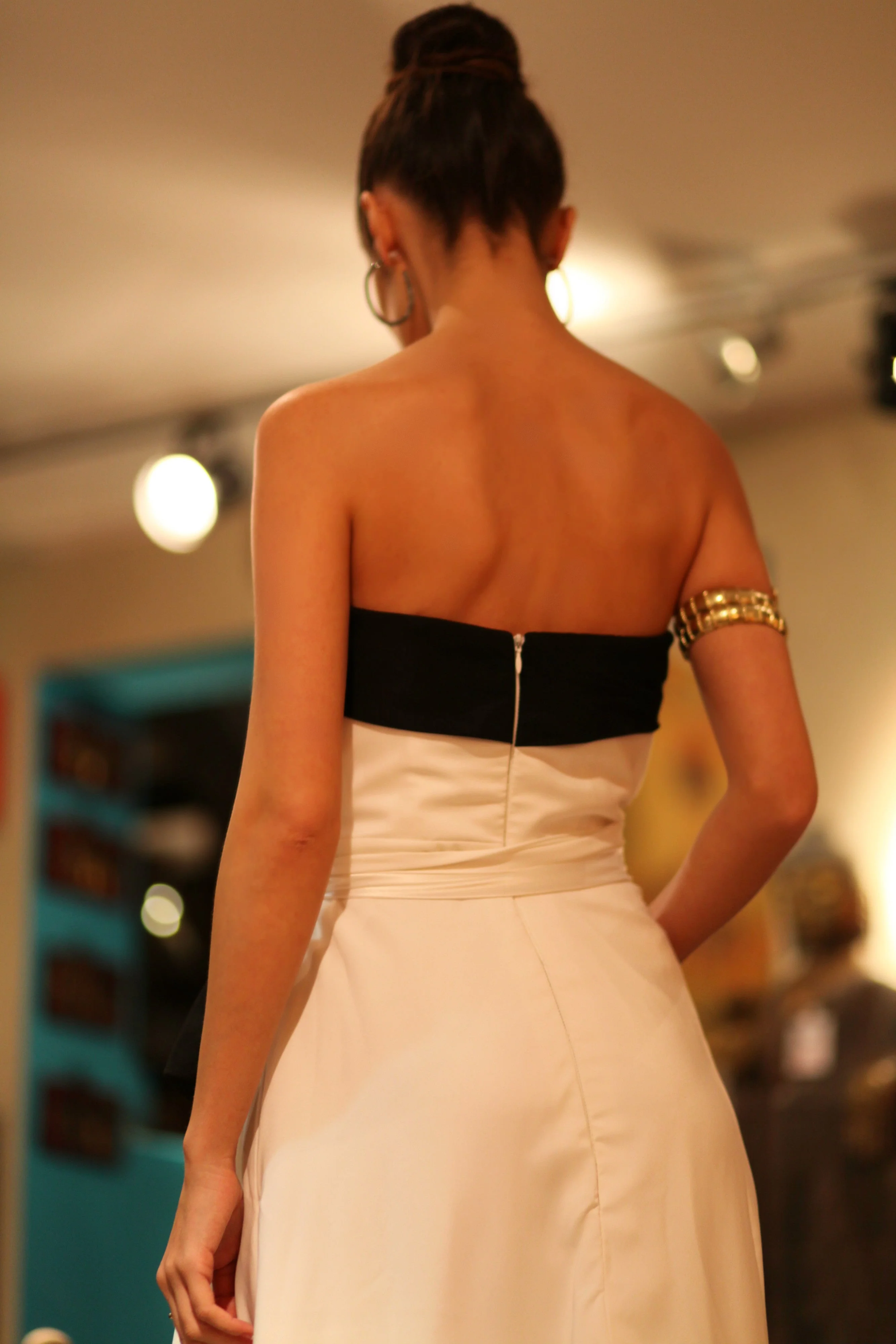 A-line Strapless Front Slit Floor Length Bicolor Chiffon Evening Dress - Image 9