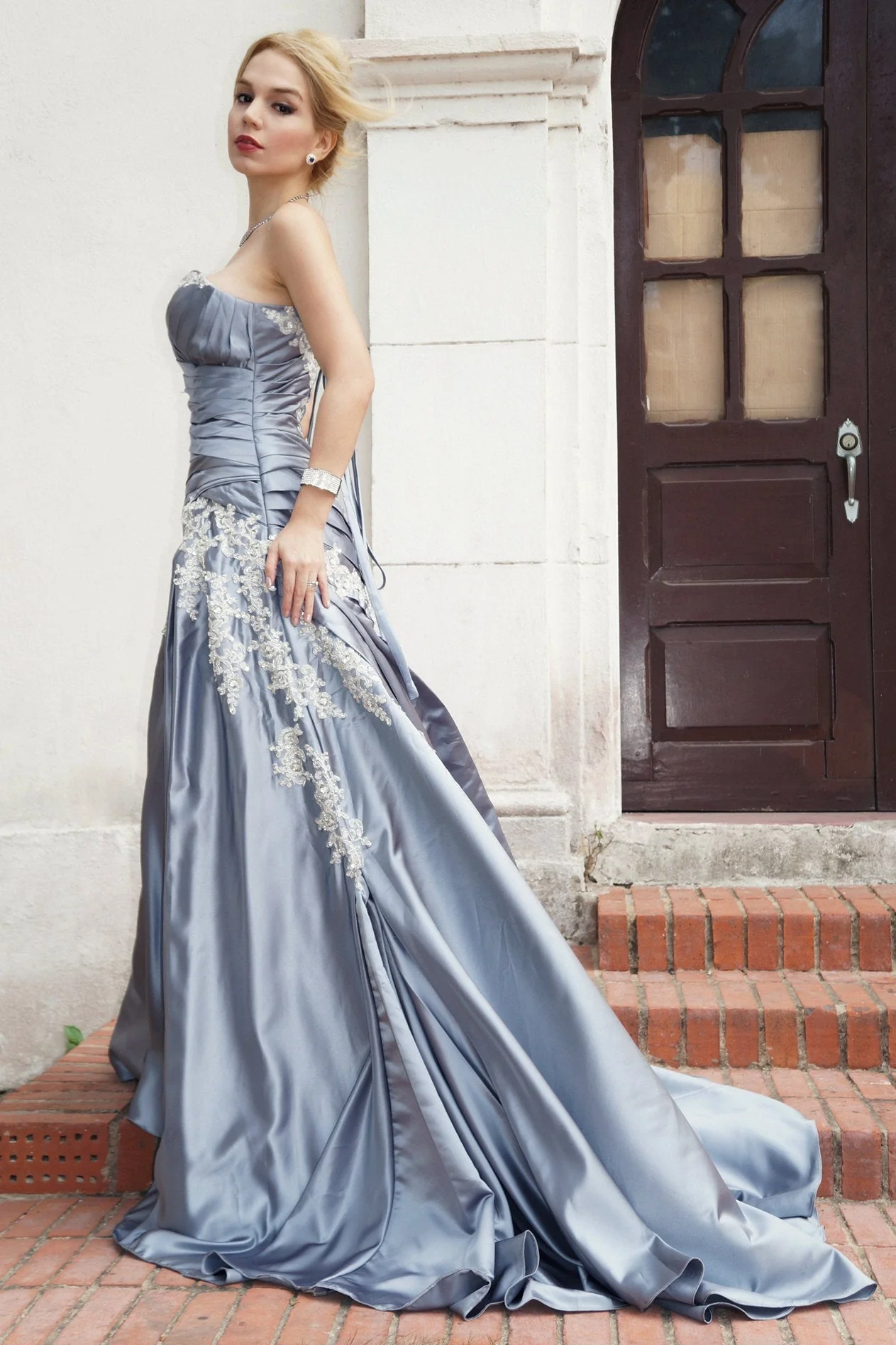 A-line Sweetheart Floor Length Charmuse Applique Lace Evening Dress - Image 3
