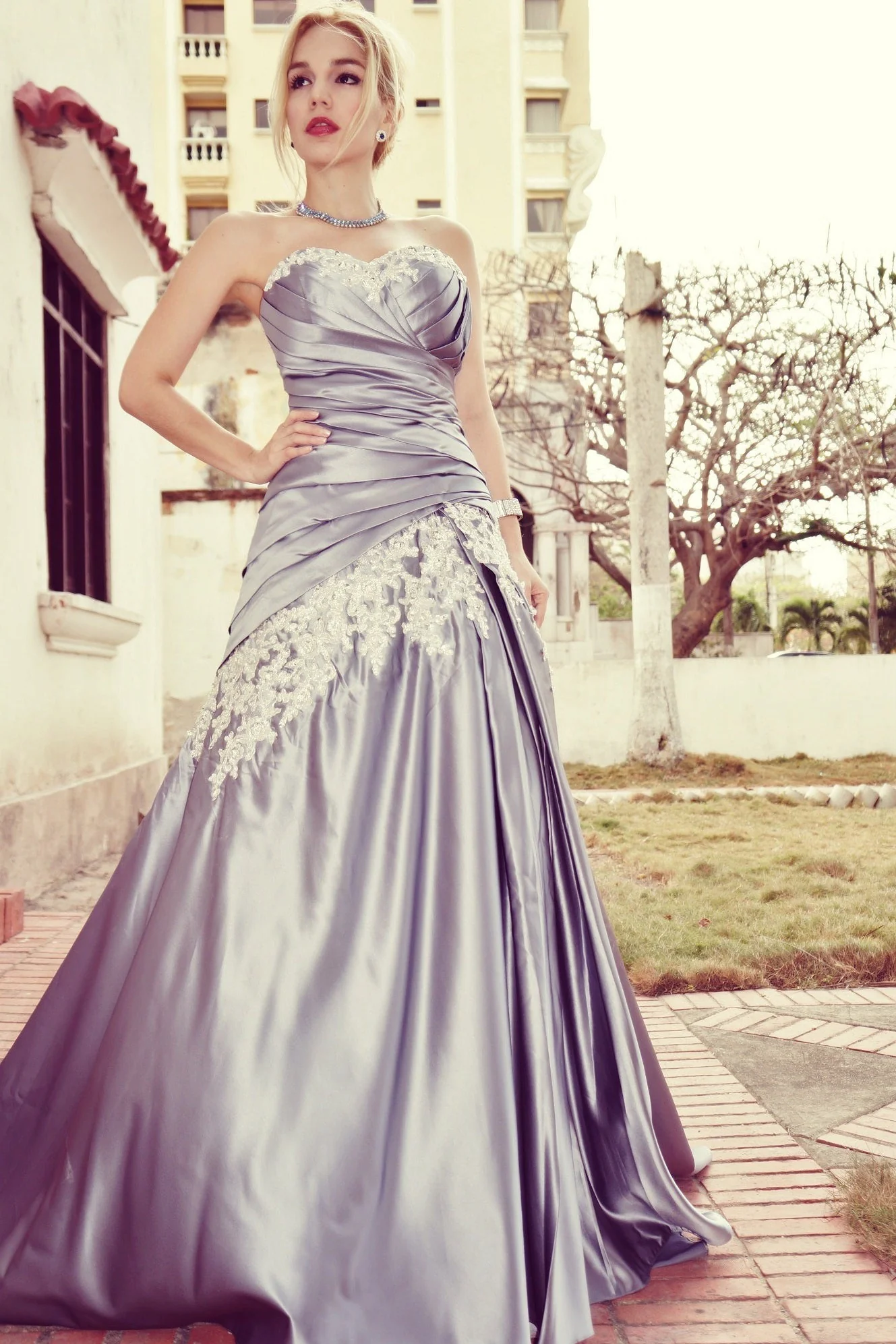 A-line Sweetheart Floor Length Charmuse Applique Lace Evening Dress - Image 5