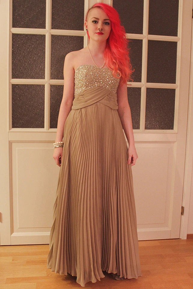 A-line Sweetheart Floor Length Chiffon Rhinestone Backless Prom Dress - Image 3