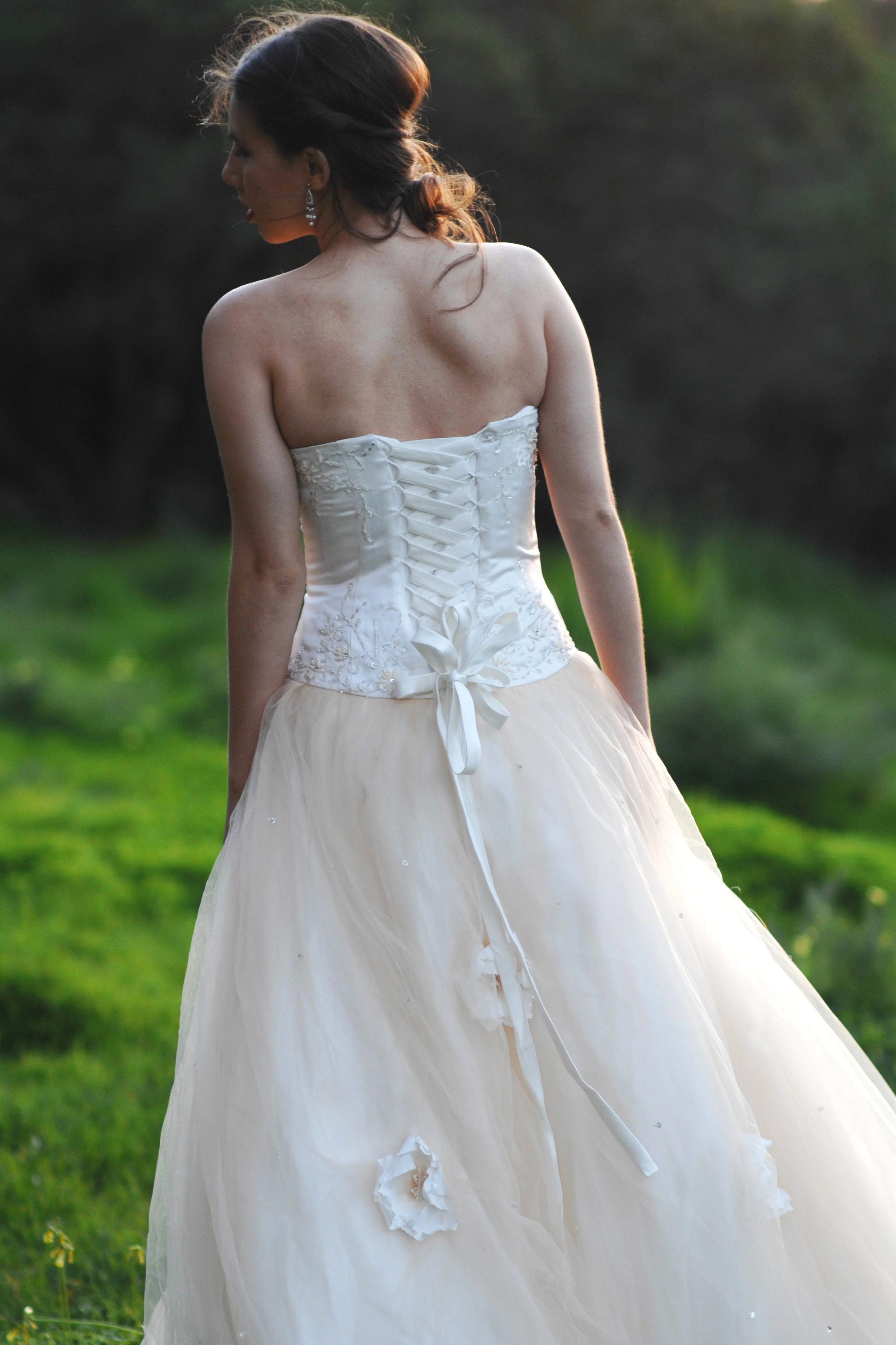 A-line Sweetheart Floor Length Tulle Handmade Flower Beading Wedding Dress - Image 3