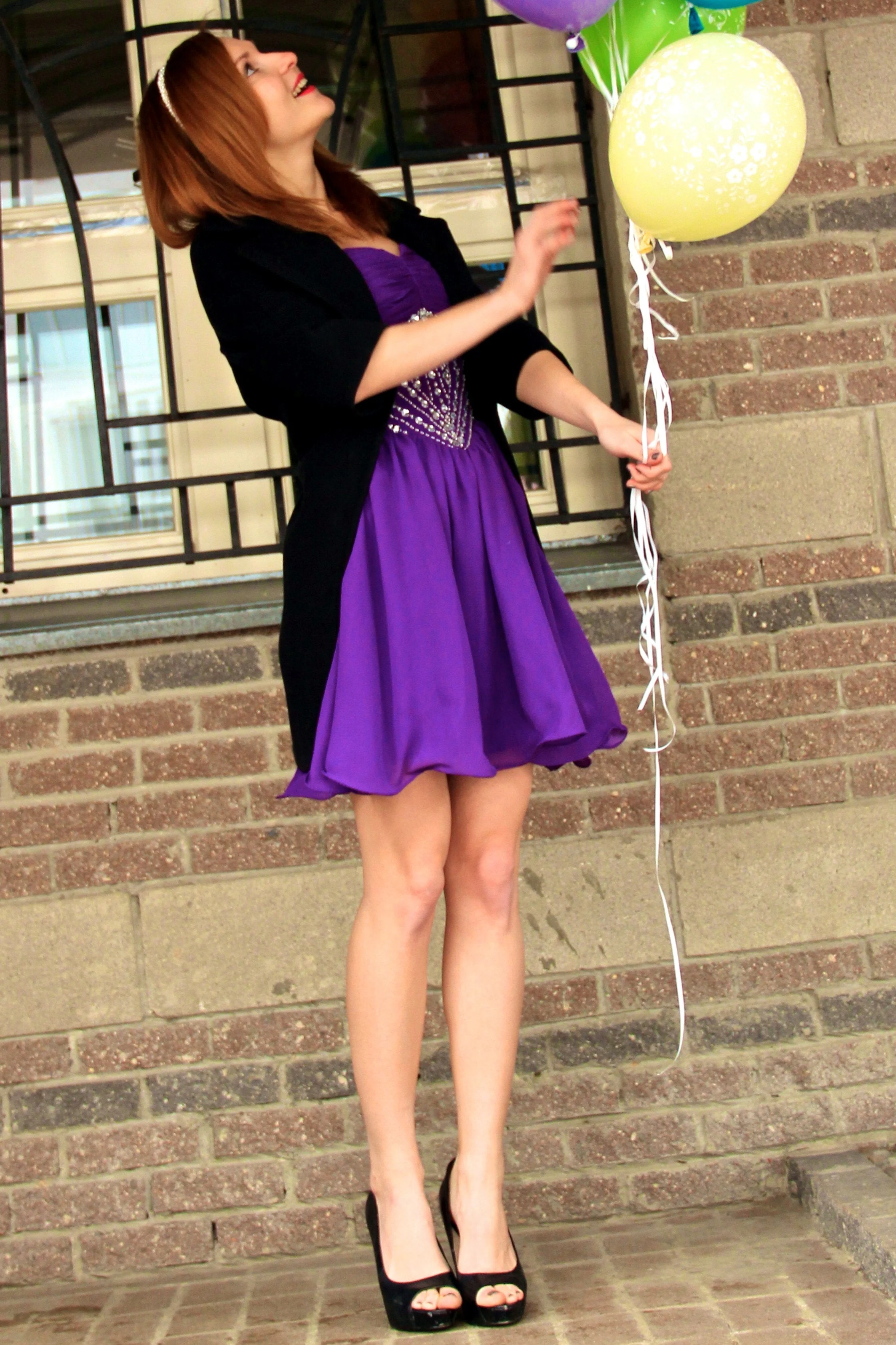 A-line Sweetheart Knee Length Chiffon Rhinestone Prom Dress - Image 3