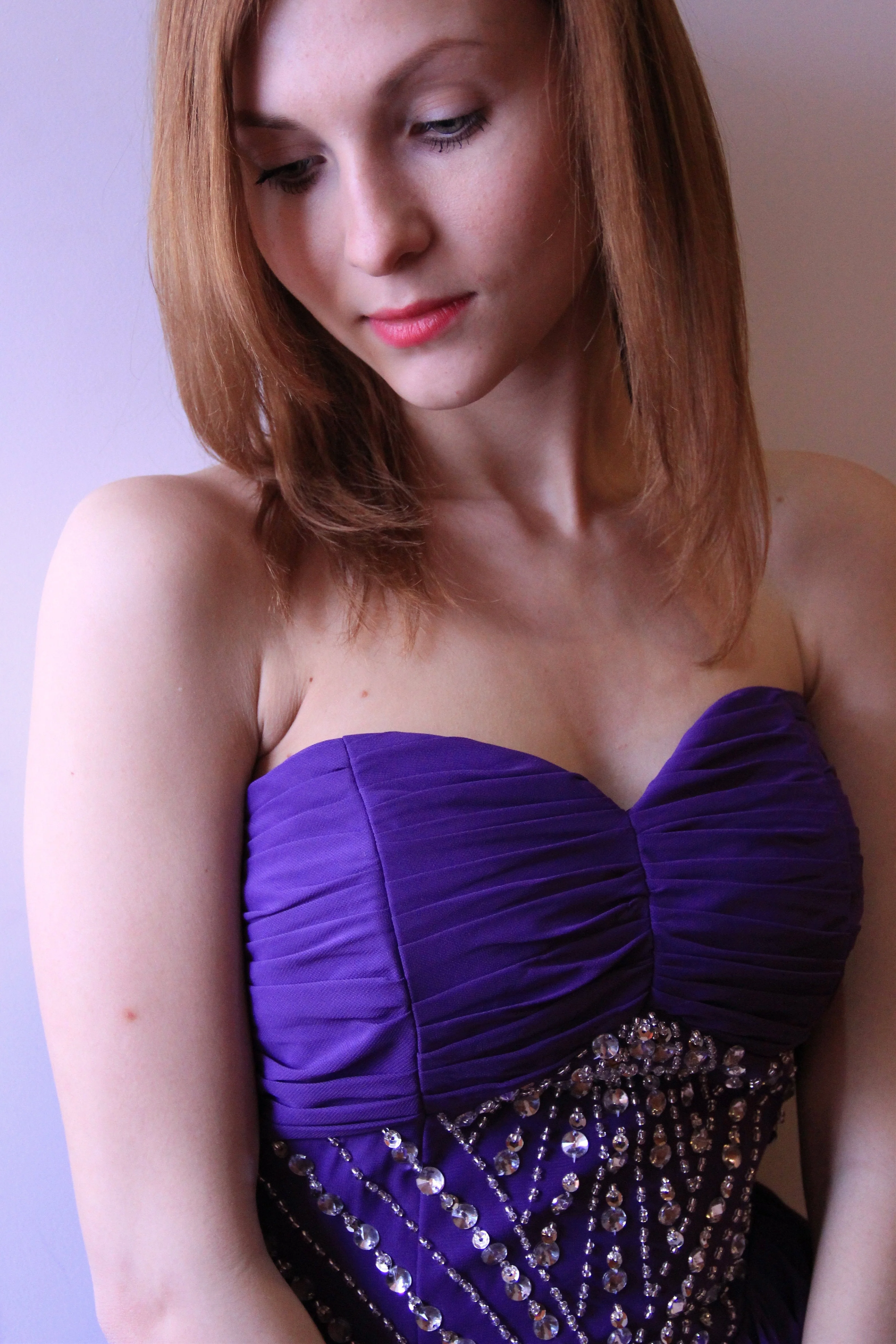 A-line Sweetheart Knee Length Chiffon Rhinestone Prom Dress - Image 4