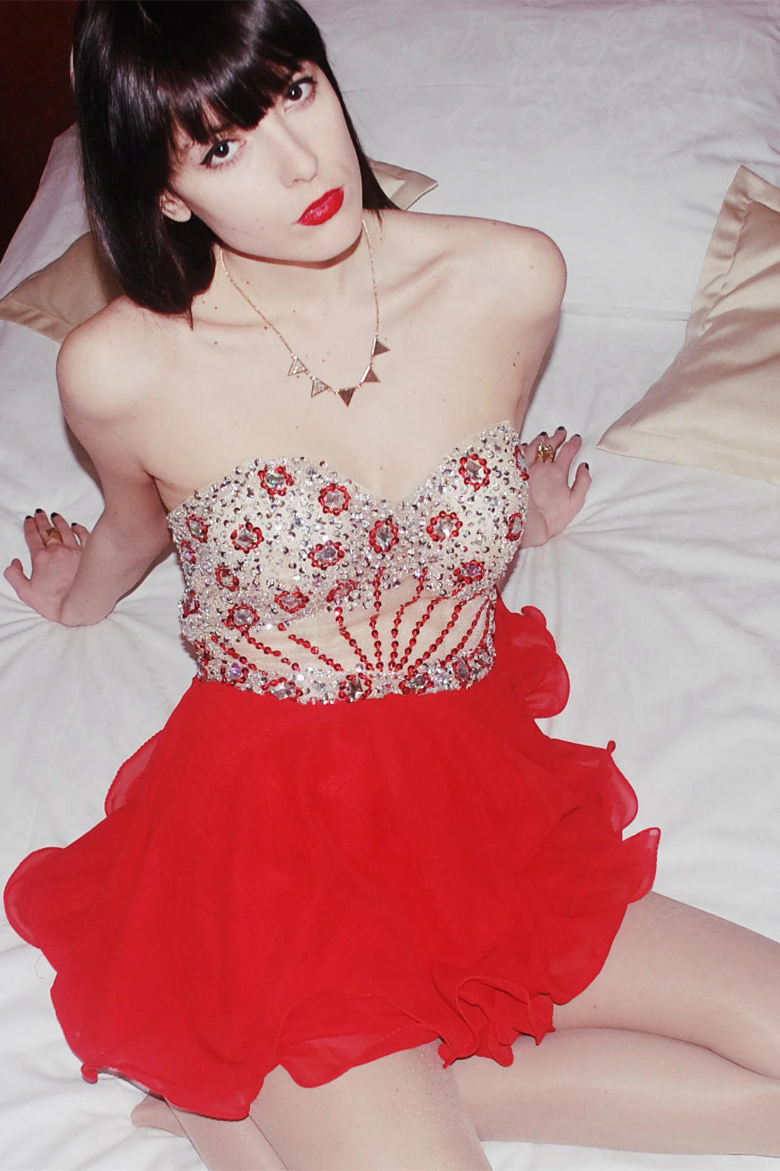 A-line Sweetheart Knee Length Chiffon Rhinestone Prom Dress - Image 3