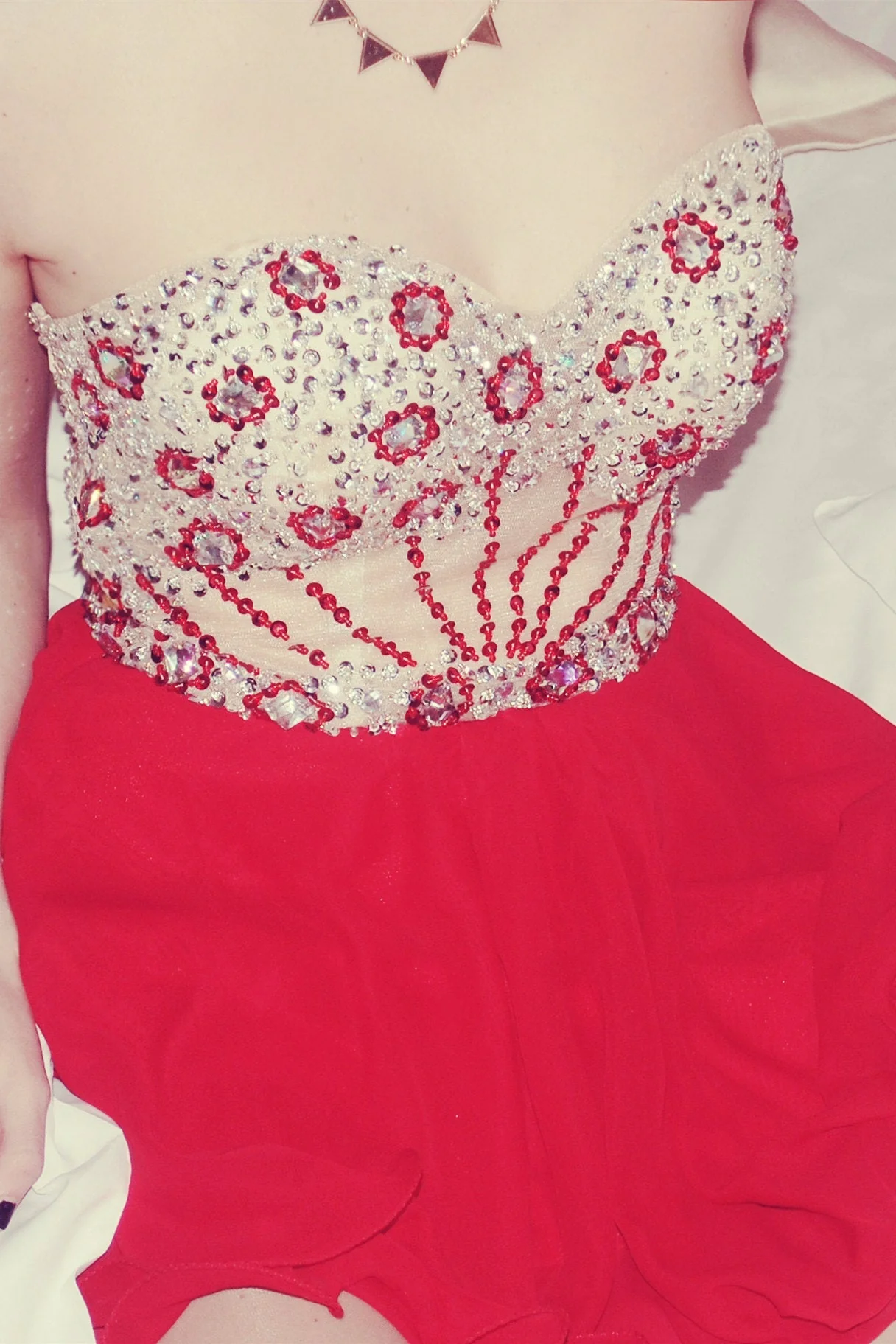 A-line Sweetheart Knee Length Chiffon Rhinestone Prom Dress - Image 4
