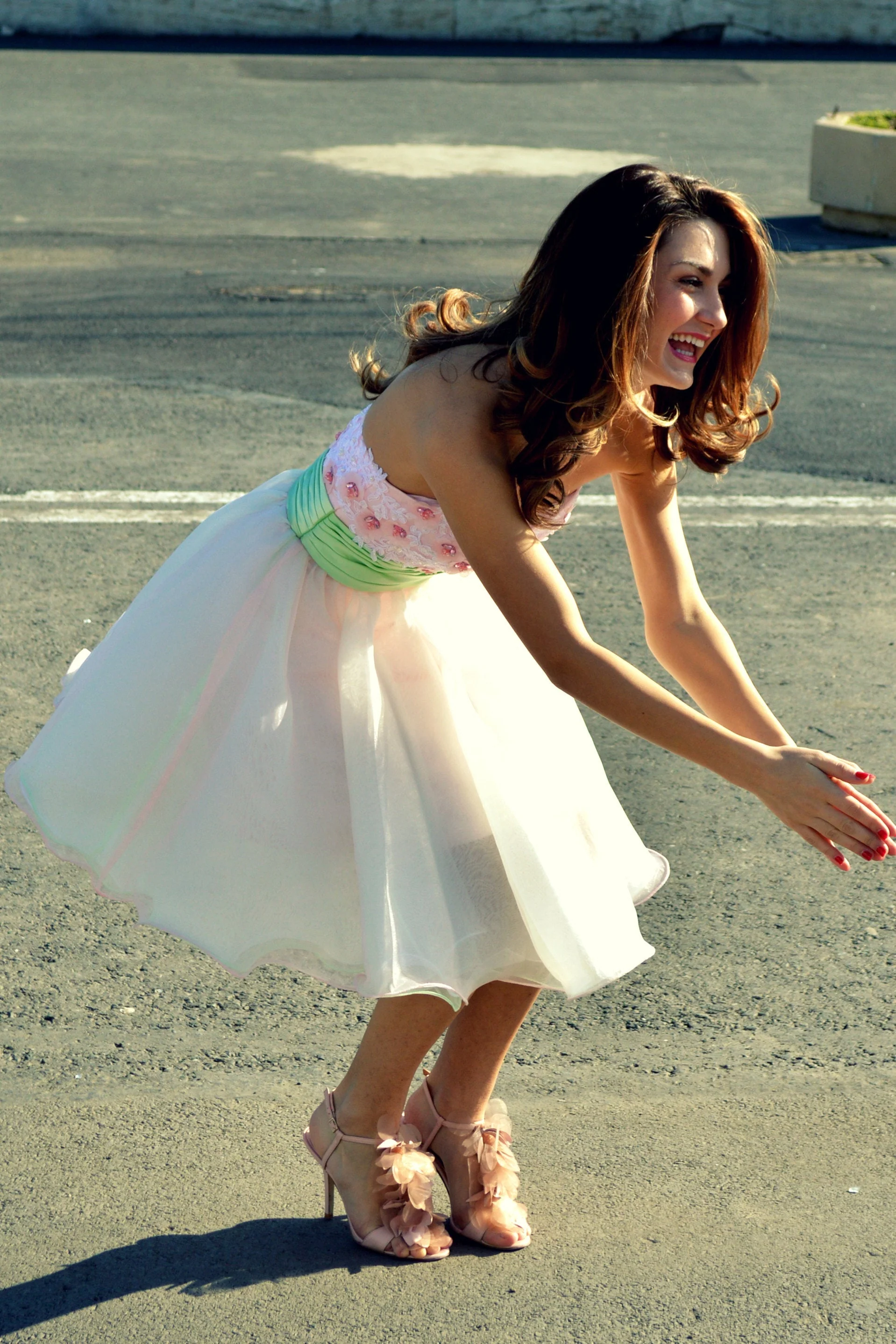 A-line Sweetheart Knee Length Tulle Beading Homecoming Dress - Image 8