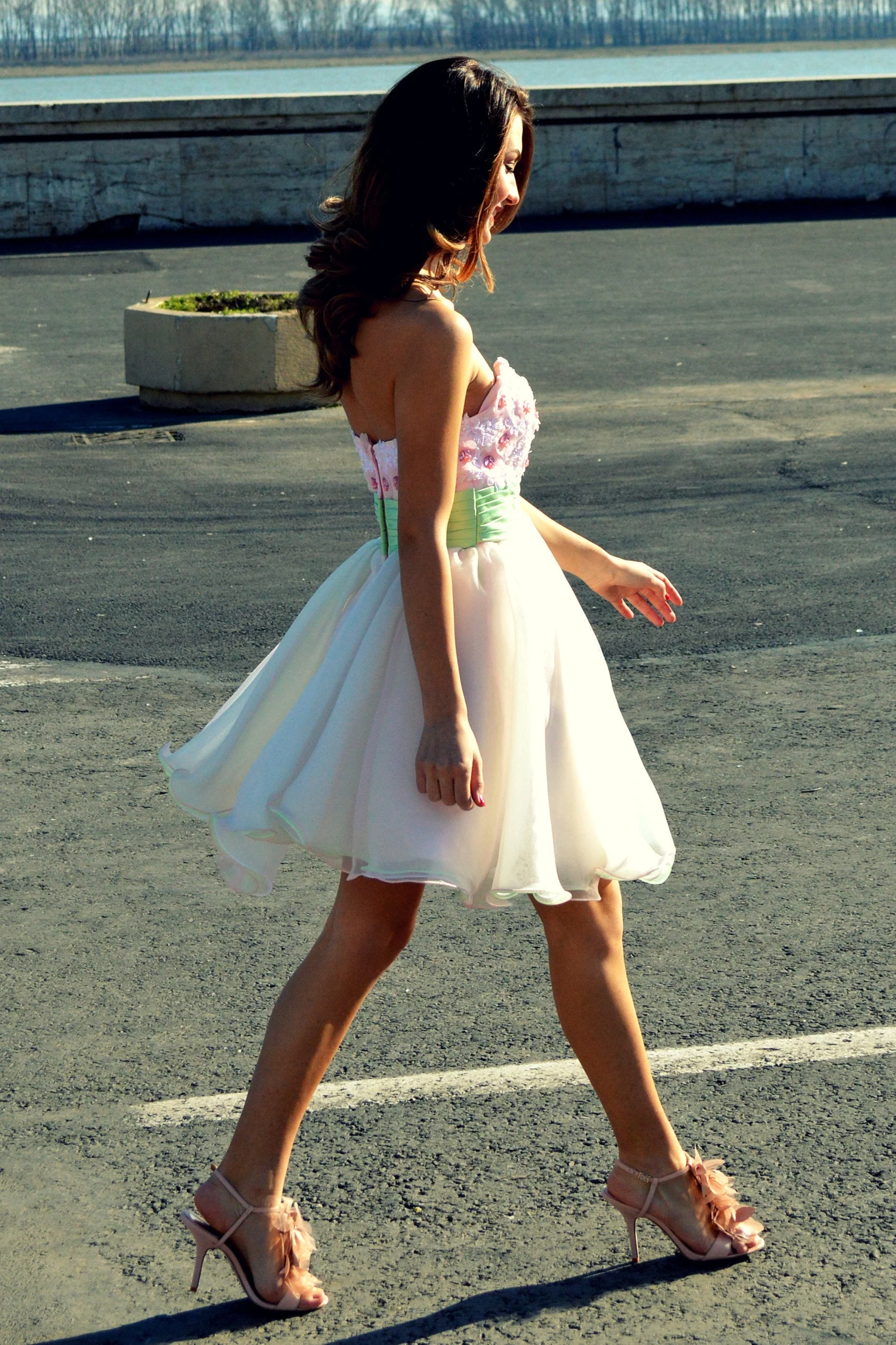 A-line Sweetheart Knee Length Tulle Beading Homecoming Dress - Image 9