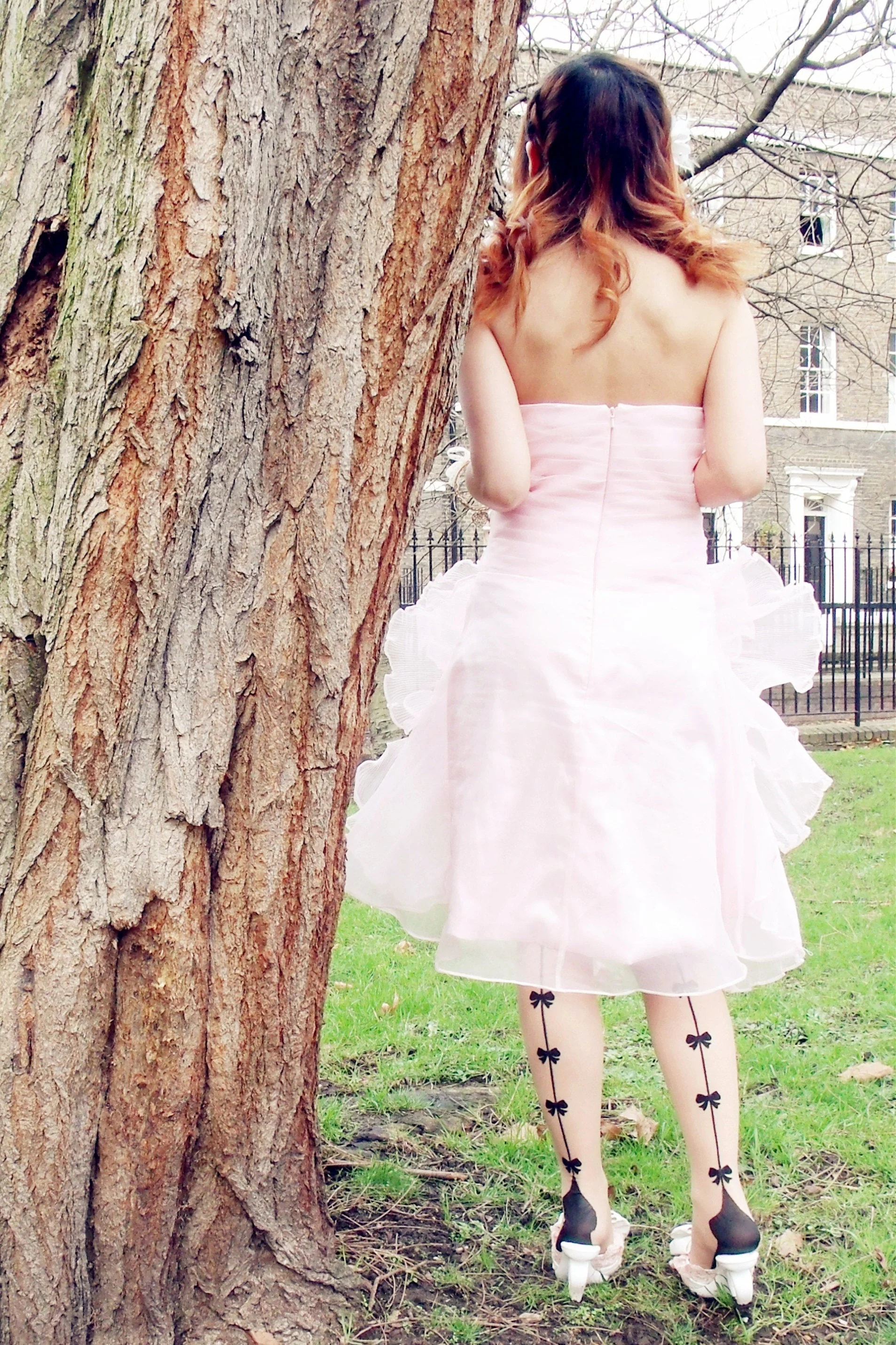 A-line Sweetheart Knee Length Tulle Flower Rhinestone Homecoming Dress - Image 6