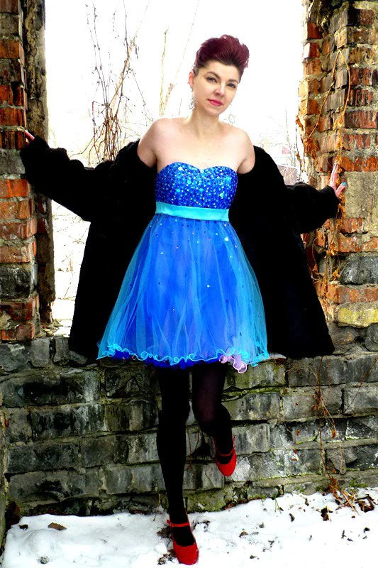 A-line Sweetheart Knee Length Tulle Paillette Homecoming Dress - Image 4