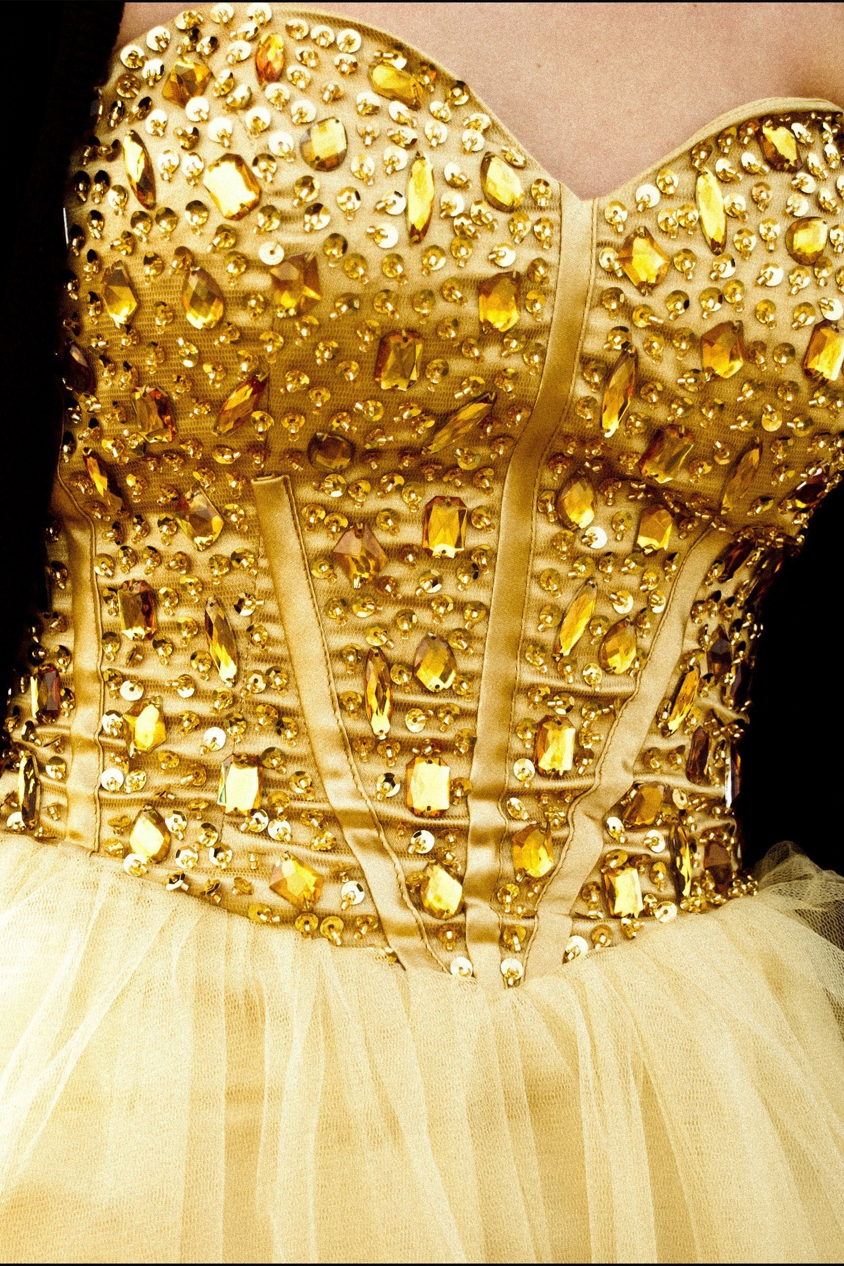 A-line Sweetheart Knee Length Tulle Rhinestone Homecoming Dress - Image 8