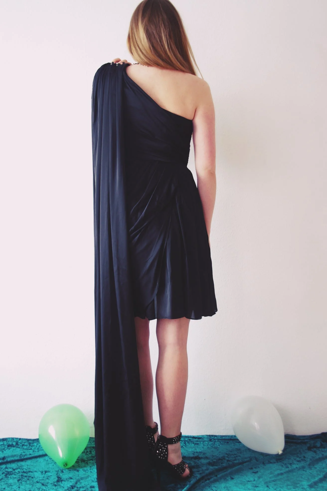 A-line Sweetheart One-shoulder Hi-low Length Chiffon Bridesmaid Dress - Image 2
