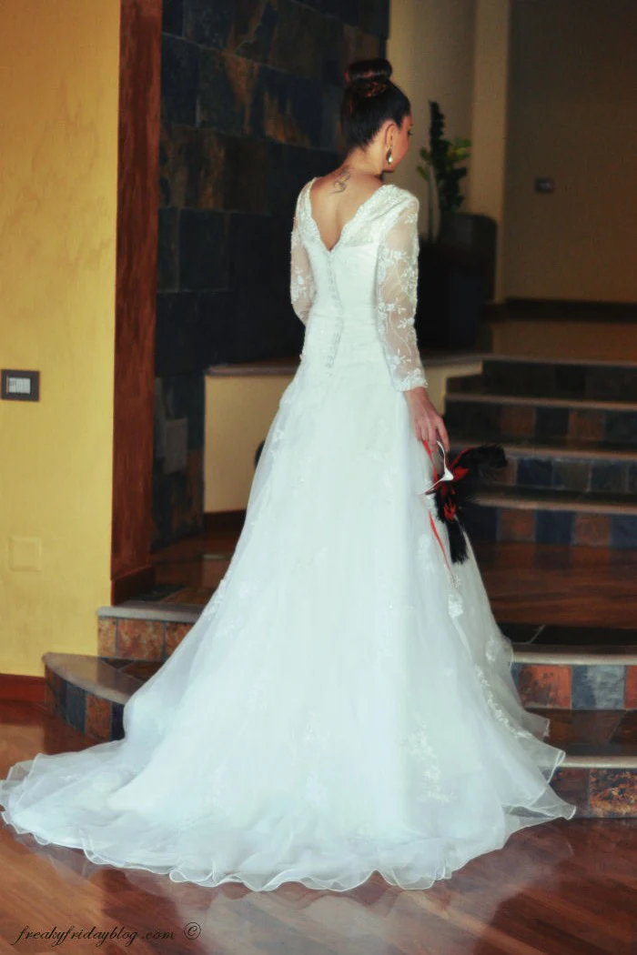 A-line V-neck Floor Length Tulle Applique Lace Wedding Dress - Image 10