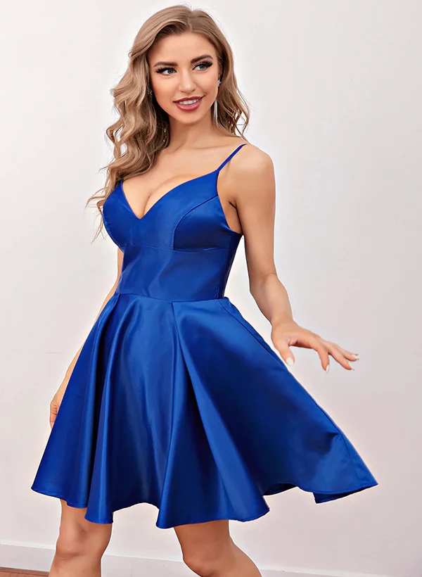 A-Line V-Neck Sleeveless Satin Short/Mini Homecoming Dress With Pleated - Image 4