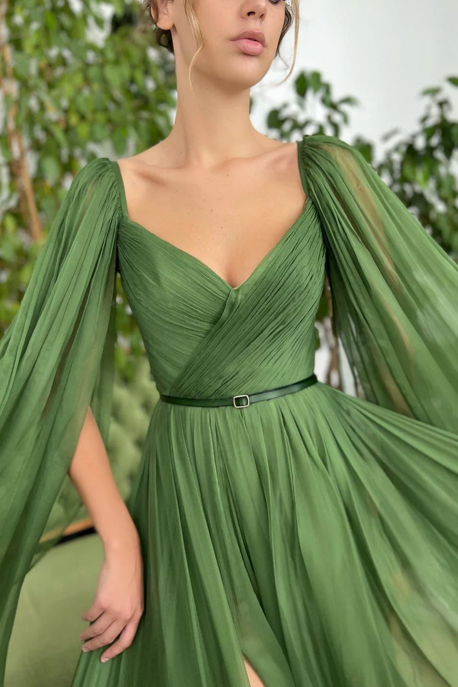 A-line V-neck Tulle Floor-length Vintage Prom Dress - Image 4