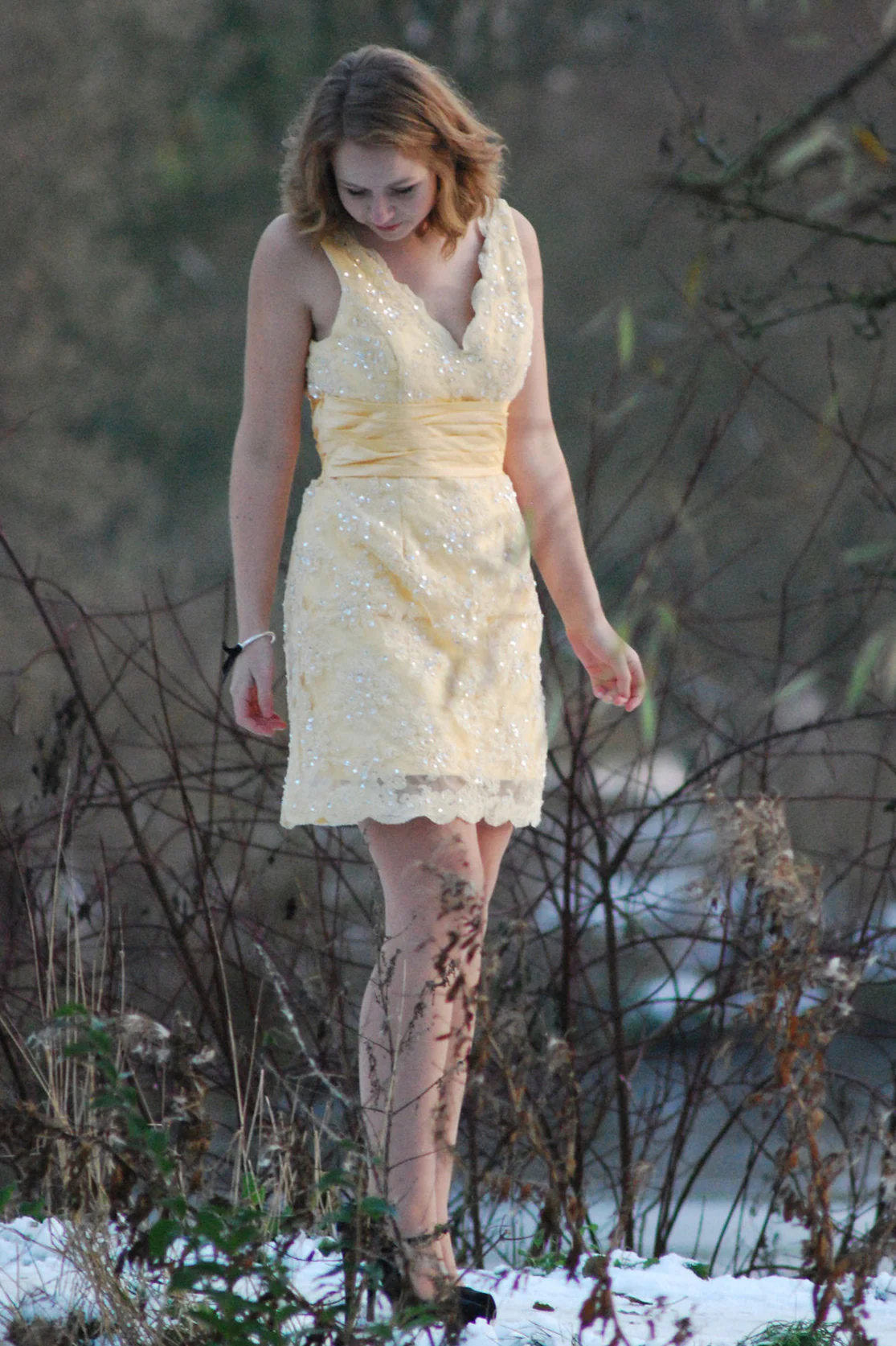 A-line V-neck Wide Strap Knee Length Organza Lace Rhinestone Prom Dress - Image 3