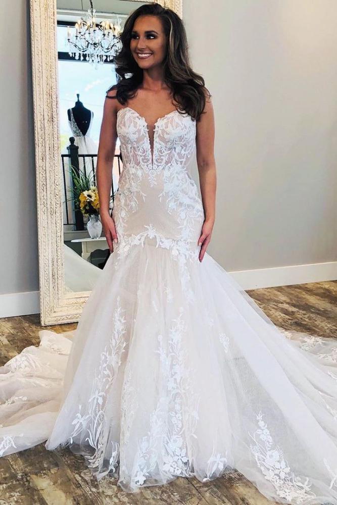 Affordable V neck Sleeveless White Lace Bridal gowns with Train - Image 3