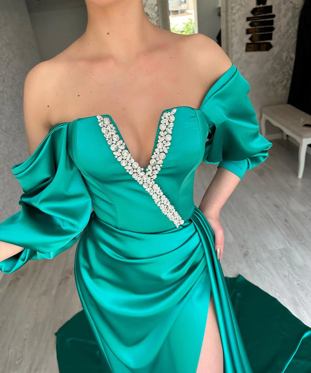 Amazing Long Green Off-the-Shoulder Prom Dresses Long Slit Online - Image 3