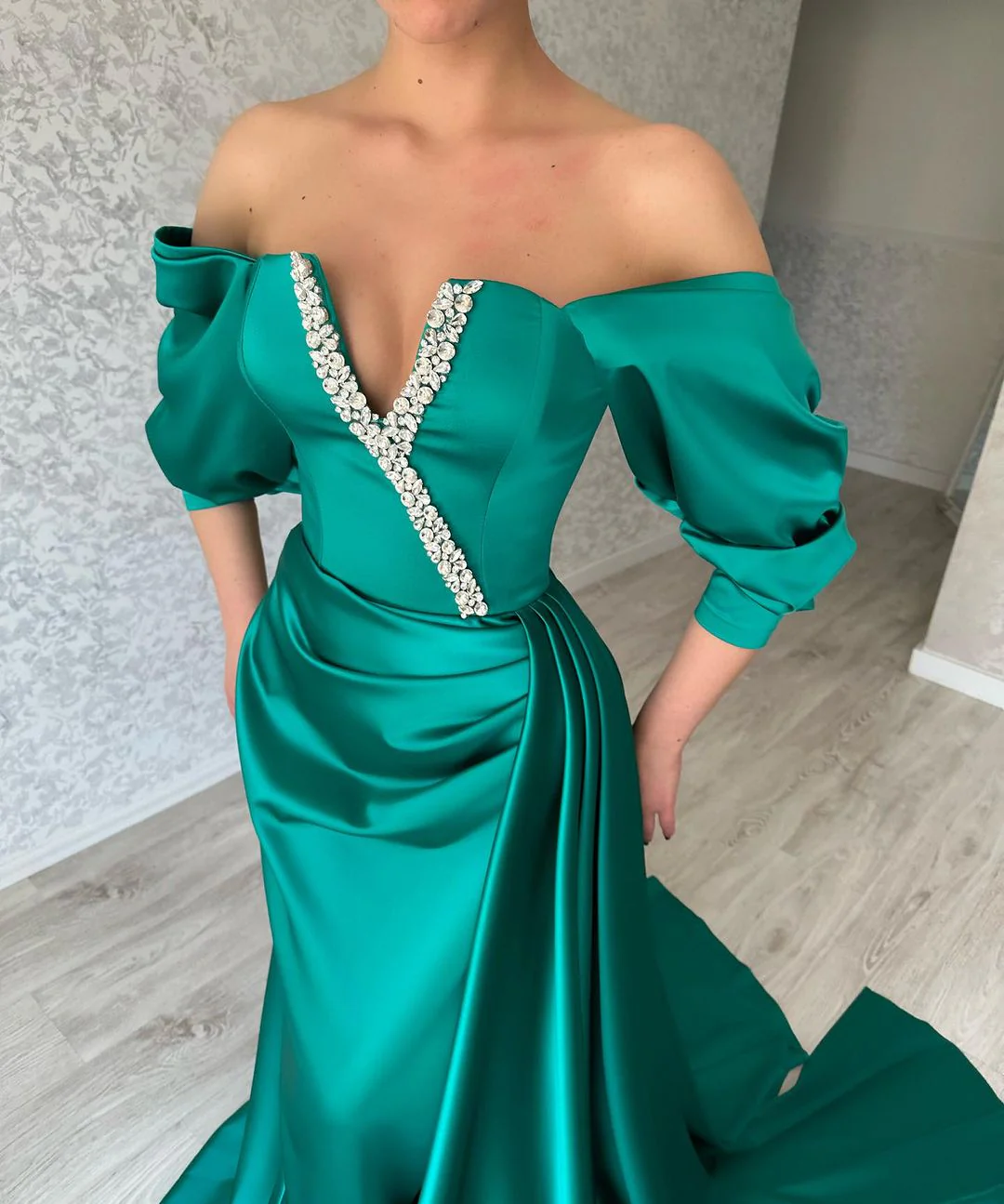 Amazing Long Green Off-the-Shoulder Prom Dresses Long Slit Online - Image 4