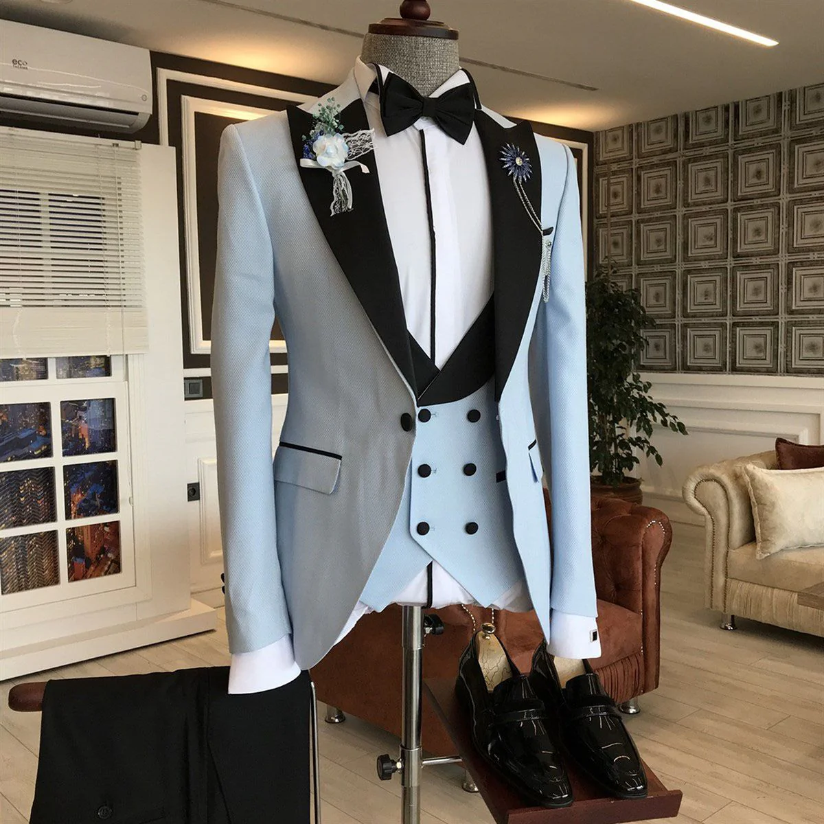 Sky Blue 3-Pieces Black Peaked Lapel Slim Fit Men's Prom Suits - Image 2