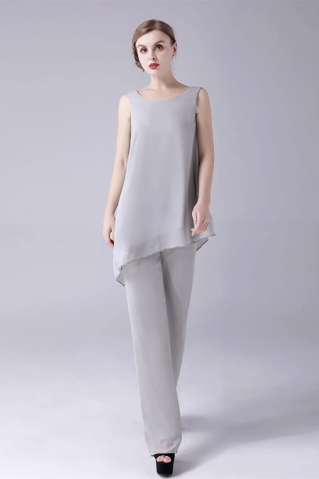 Asymmetrical sleeveless backless strap mother's suit - Image 4