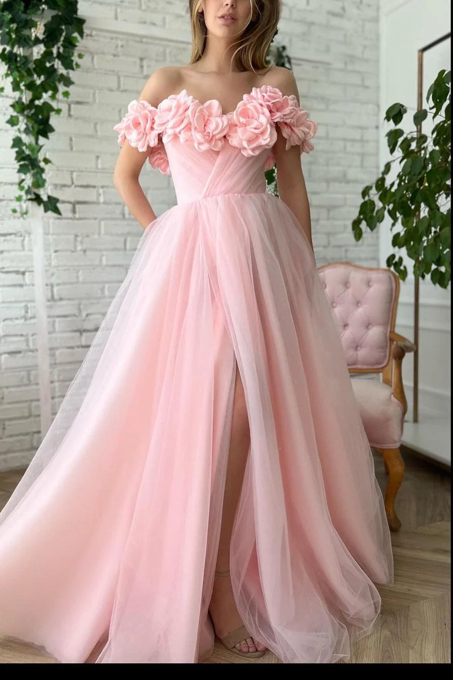 Ball Gown Strapless Asymmetrical Applique Off-the-shoulder Floor-length Prom Dress - Image 3