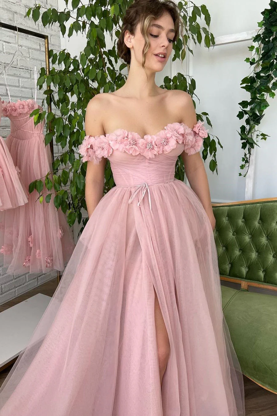 Ball Gown Strapless High Split Sequined Flower Floor-length Vintage Prom Dress - Image 2