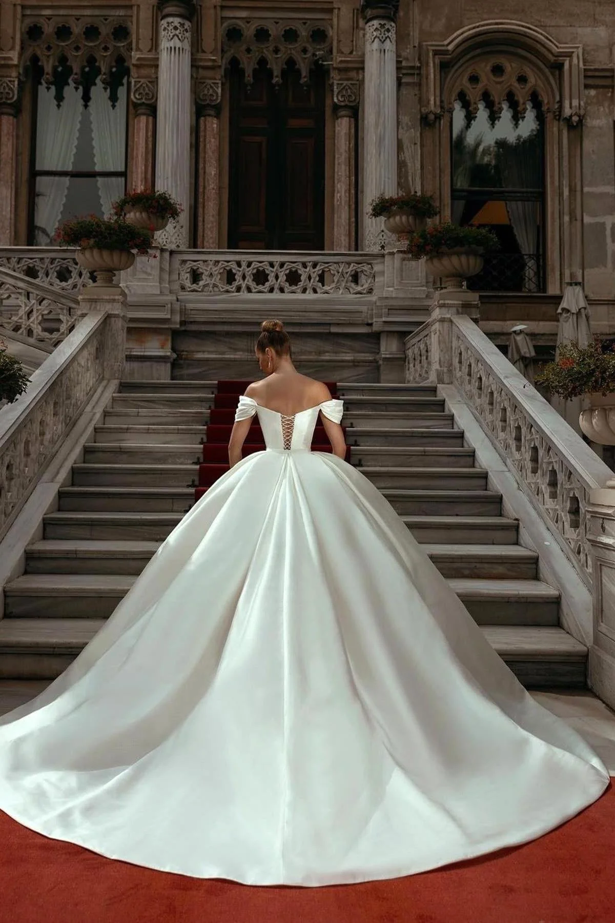 Ball Gown Sweetheart Sleeveless Off-the-shoulder Floor-length Sleeveless Wedding Dress - Image 2