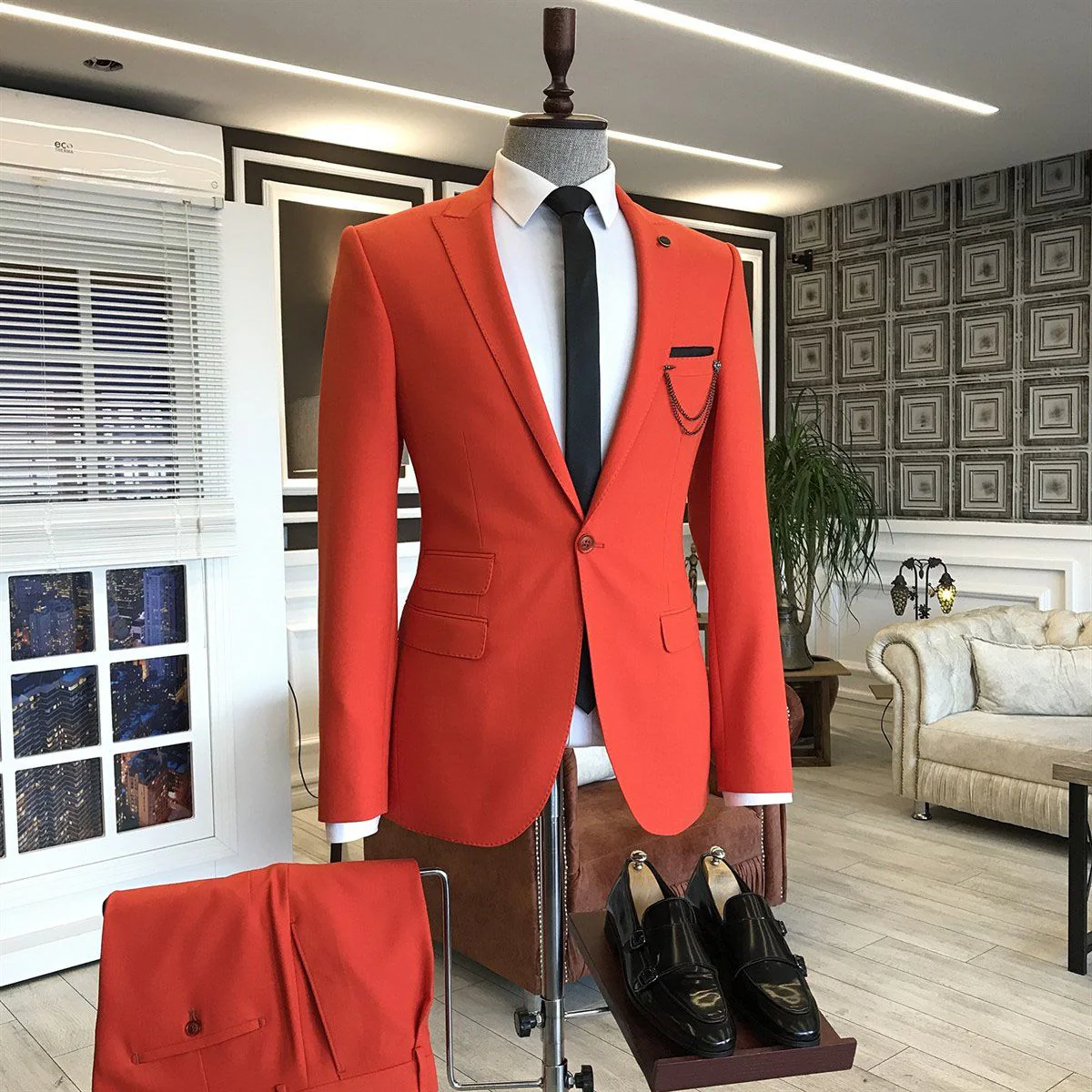 Red Peaked Lapel One Button Slim Fit Dinner Party Suits - Image 2