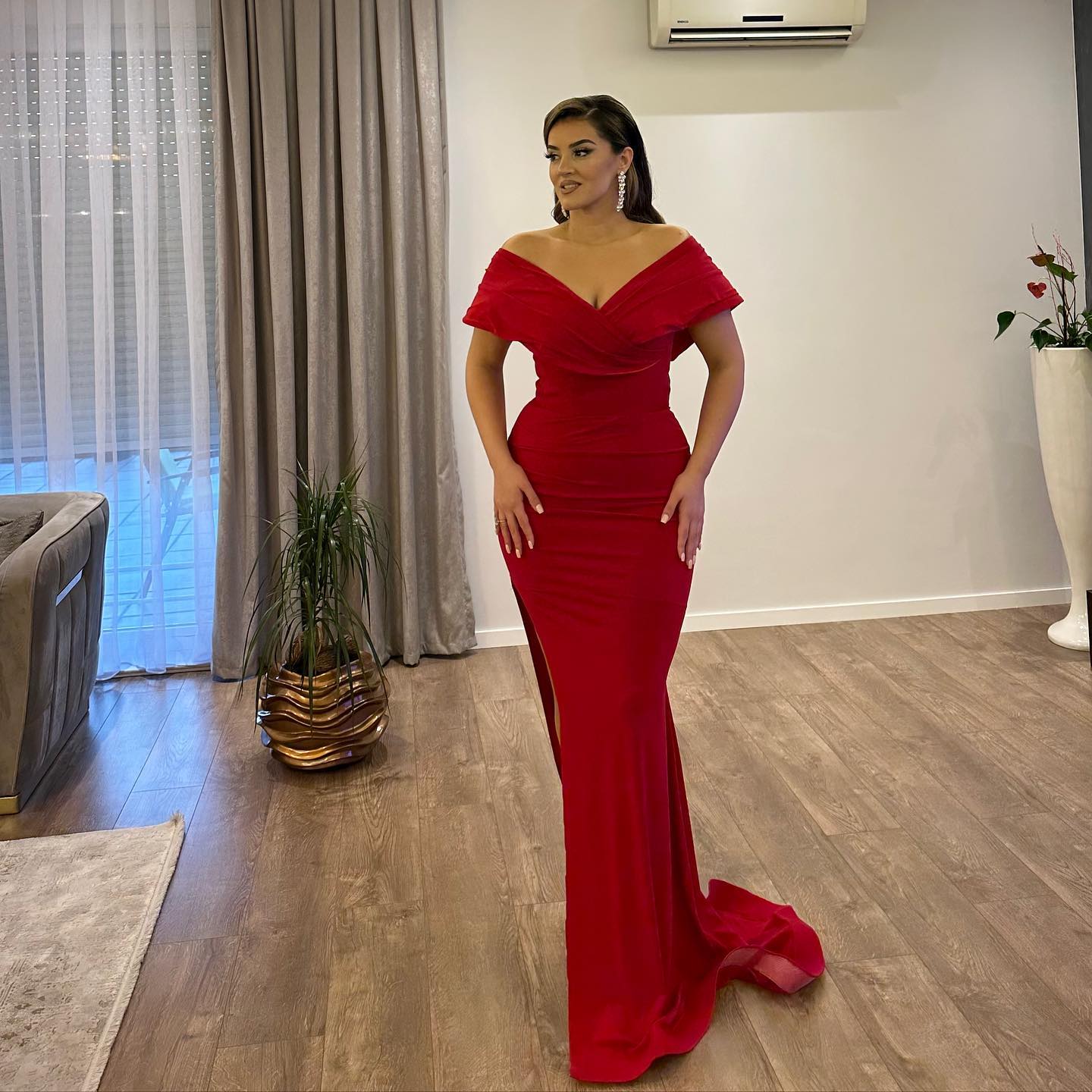 Elegant V-Neck Off-the-Shoulder Mermaid Ruby Prom Dresses Long Slit Online - Image 2