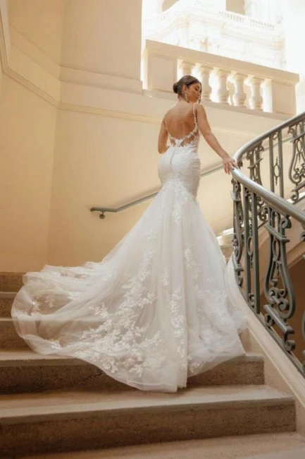 Fabulous Long Mermaid V-neck Spaghetti Straps Wedding Dresses with Lace - Image 2