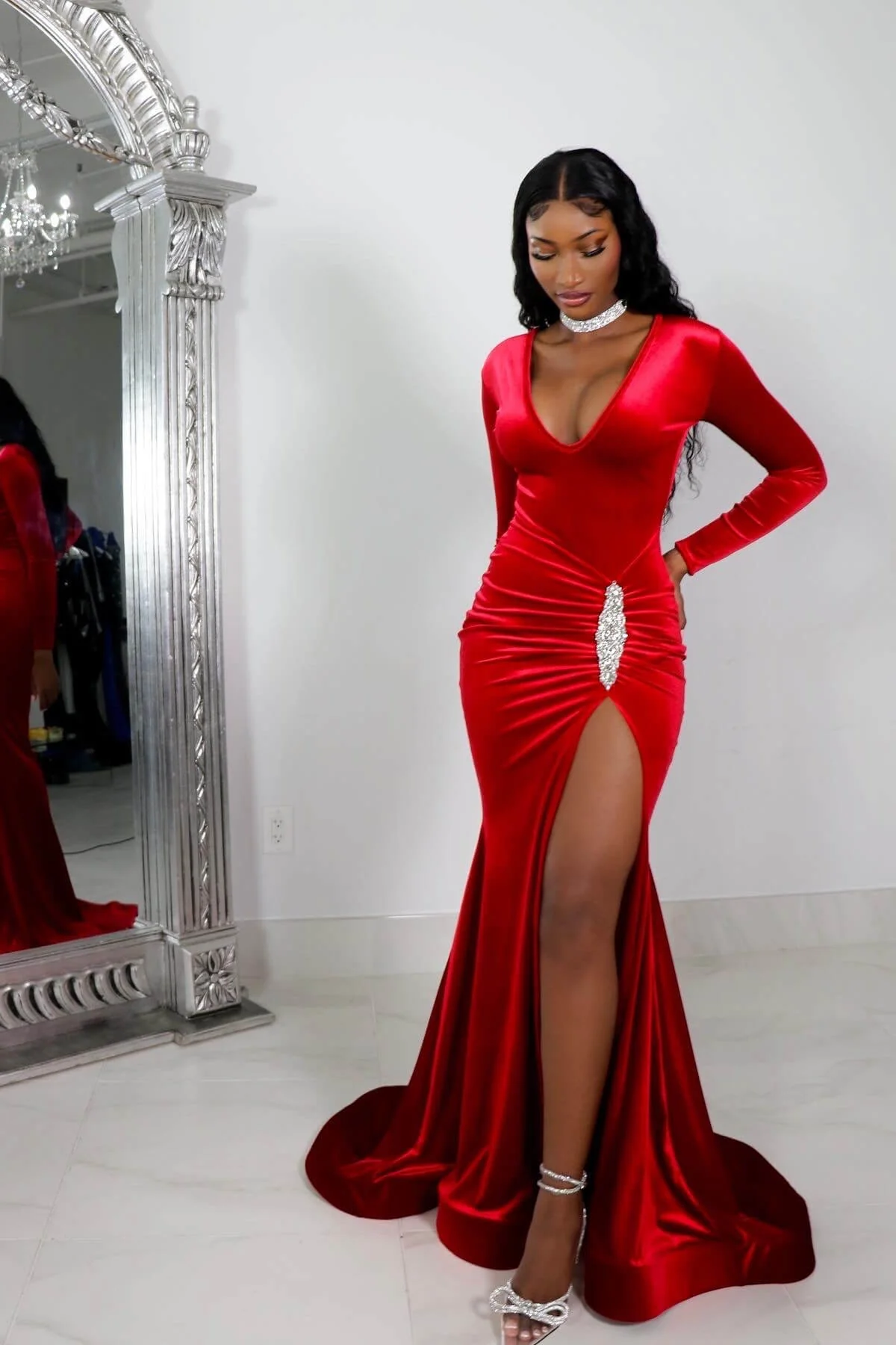 Beautiful Red V-Neck Long Sleeves Mermaid Prom Dresses Column With High Split Pleats - Image 3