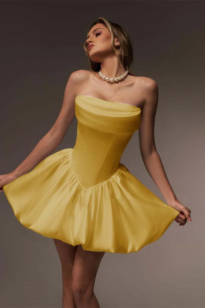 Beautiful Strapless Satin Homecoming Dresses Sleeveless A-Line Mini With Pleats - Image 2