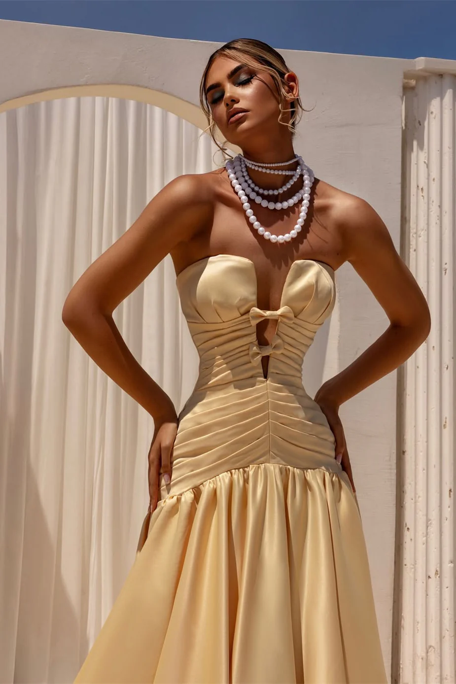 Beautiful Strapless Satin Prom Dresses A-Line Sleeveless Lace-Up-Back With Bow Knot Pleats - Image 4