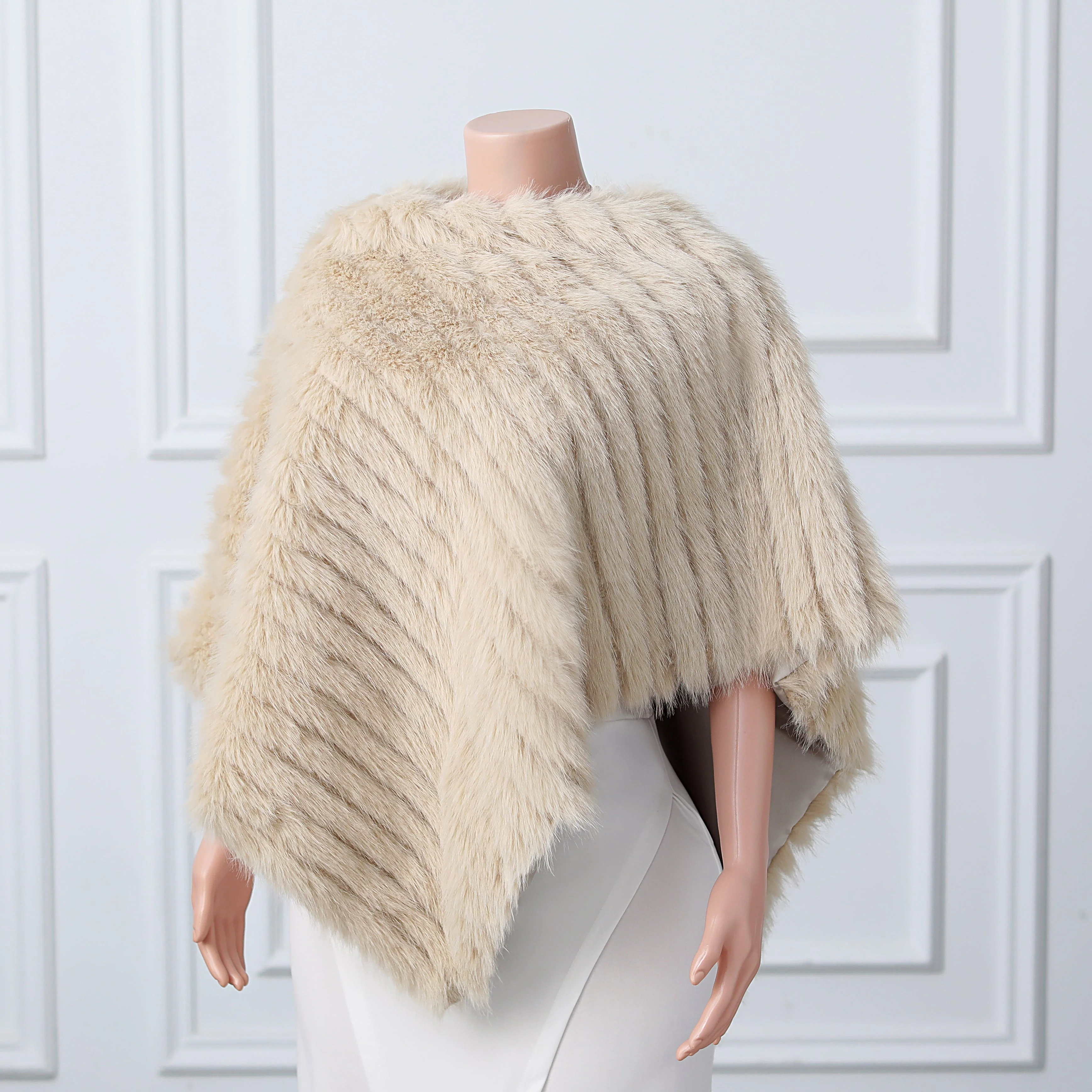Beige Vertical Look Winter Wedding Shawl - Image 3