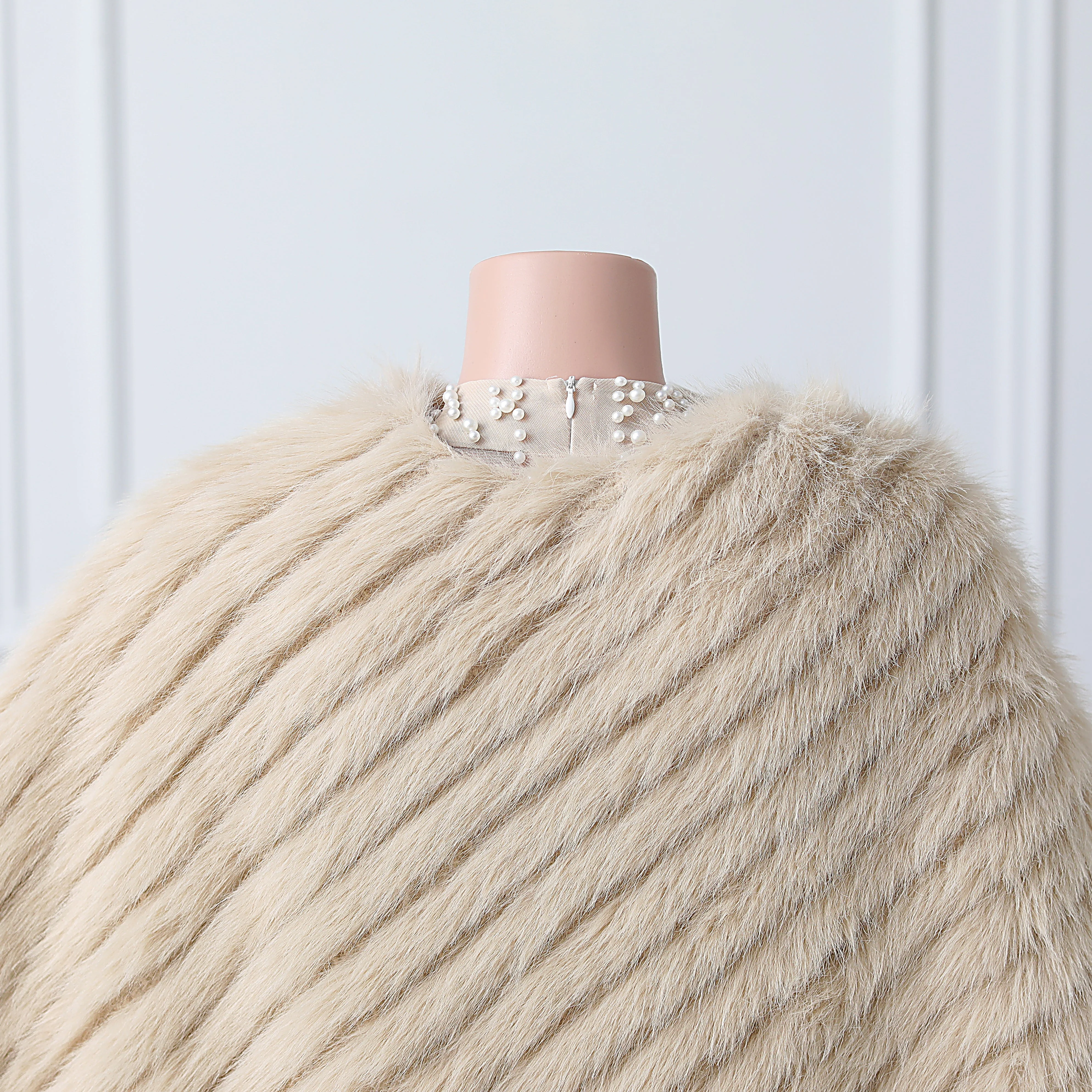 Beige Vertical Look Winter Wedding Shawl - Image 8