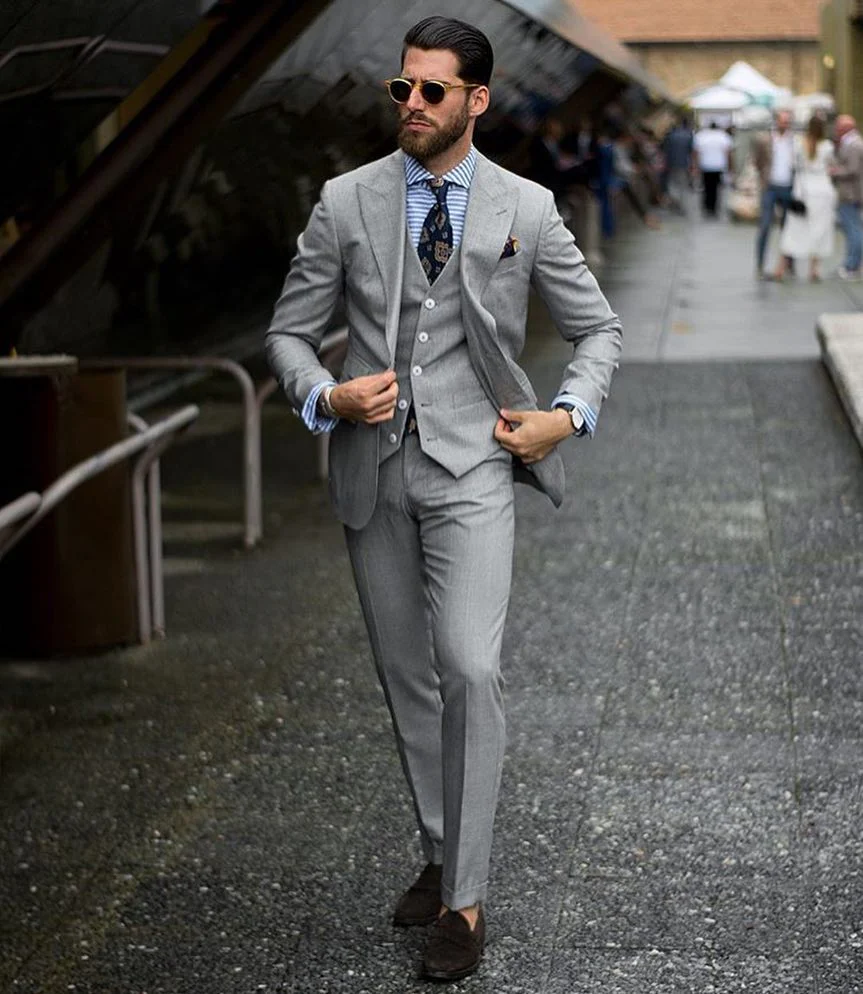 Bespoke Formal Mens Suits Regular Grey Three-Piece Business Suits - Image 2