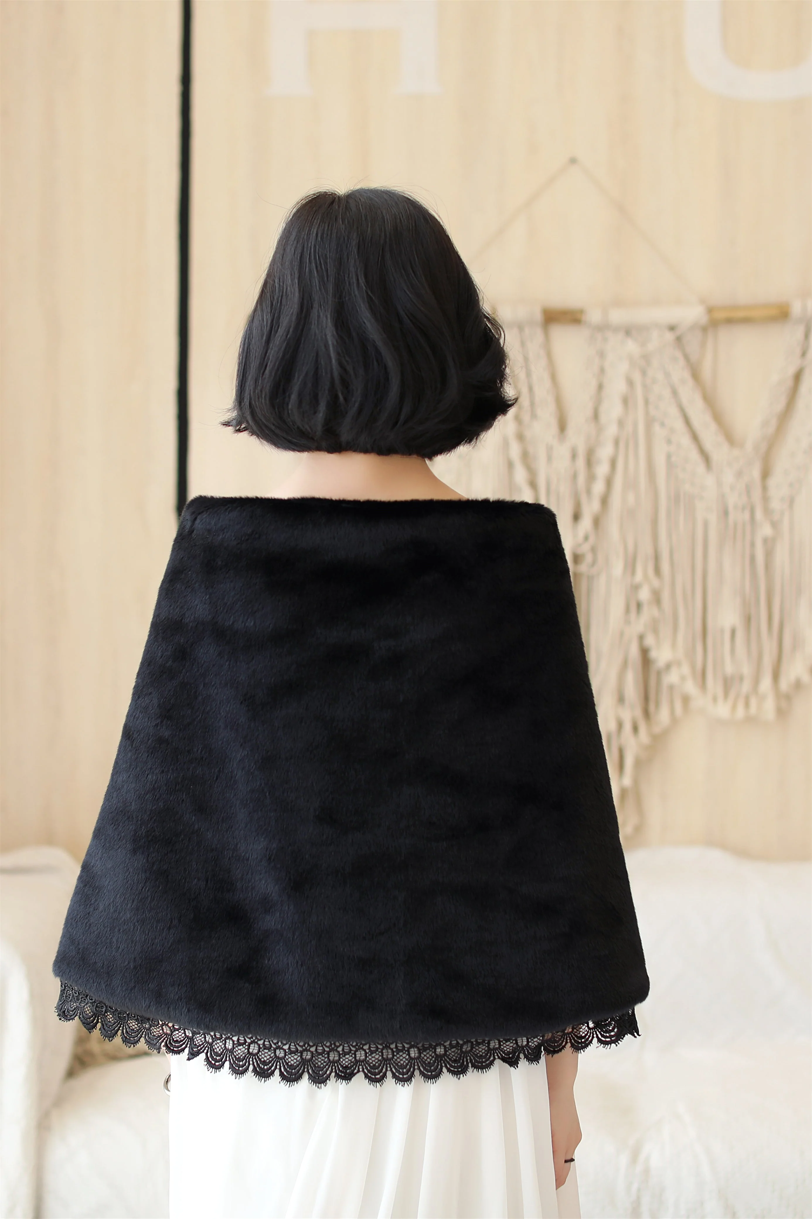 Black Lace-Trimmed Wedding Gown Shawl - Image 7