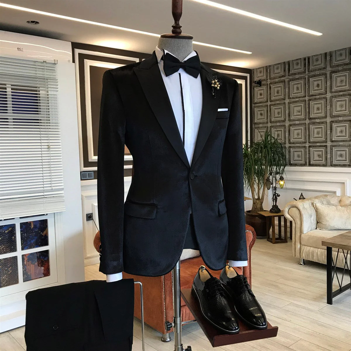 Black Velvet One Button Peaked Lapel Slim Fit Men Suits - Image 2