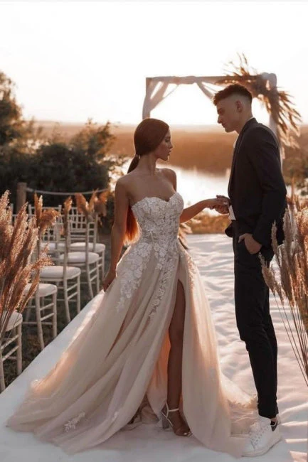 Ballbella Fabulous Champagne Tulle Wedding Gowns With Slit Lace Sleeveless - Image 3