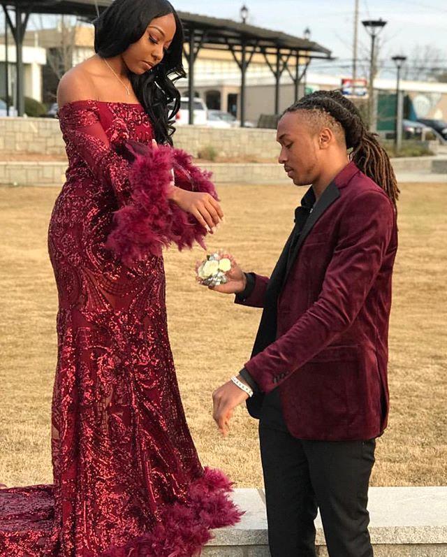 Burgundy Off Shoulder Sequins Sheath Long Sleeves Prom Dress with Feather - Image 5