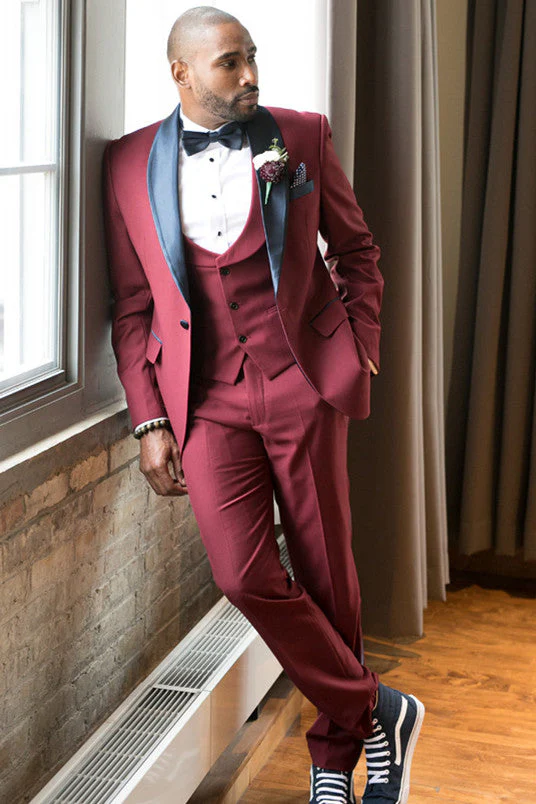 Burgundy Slim Fit Men Suit with Black Shawl Lapel - Image 2