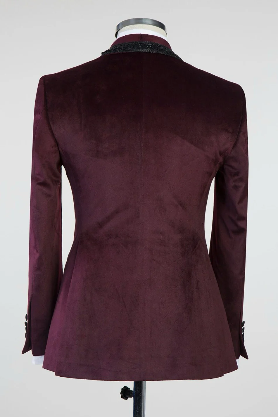 Burgundy Velvet Knitted Button Prom Suit with Black Chains - Image 2
