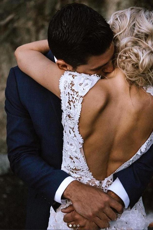 Cap sleeves Modern Backless Lace Ivory Court Train Beach Wedding Dress - Image 4