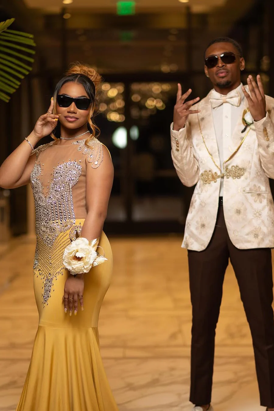 Cap sleeves Silver Beaded Gold Mermaid Long Prom Dresses - Image 2